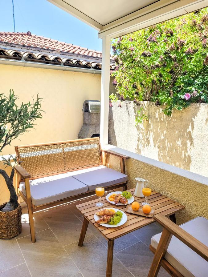 Studio Double Climatise Avec Terrasse - Proche Tram & Centre Montpellier Exterior photo